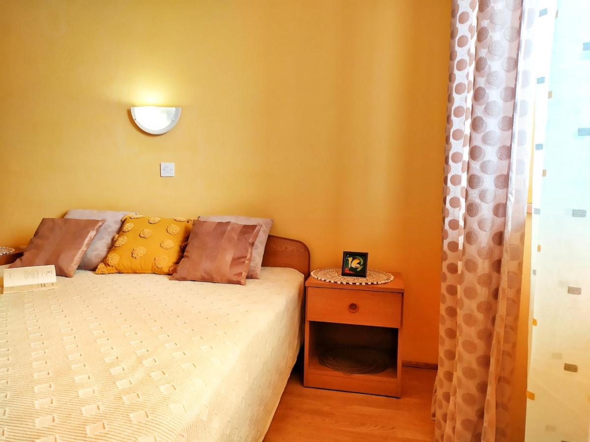 Cozy Apartments Danica Novalja With Terrace - First Floor Exterior photo